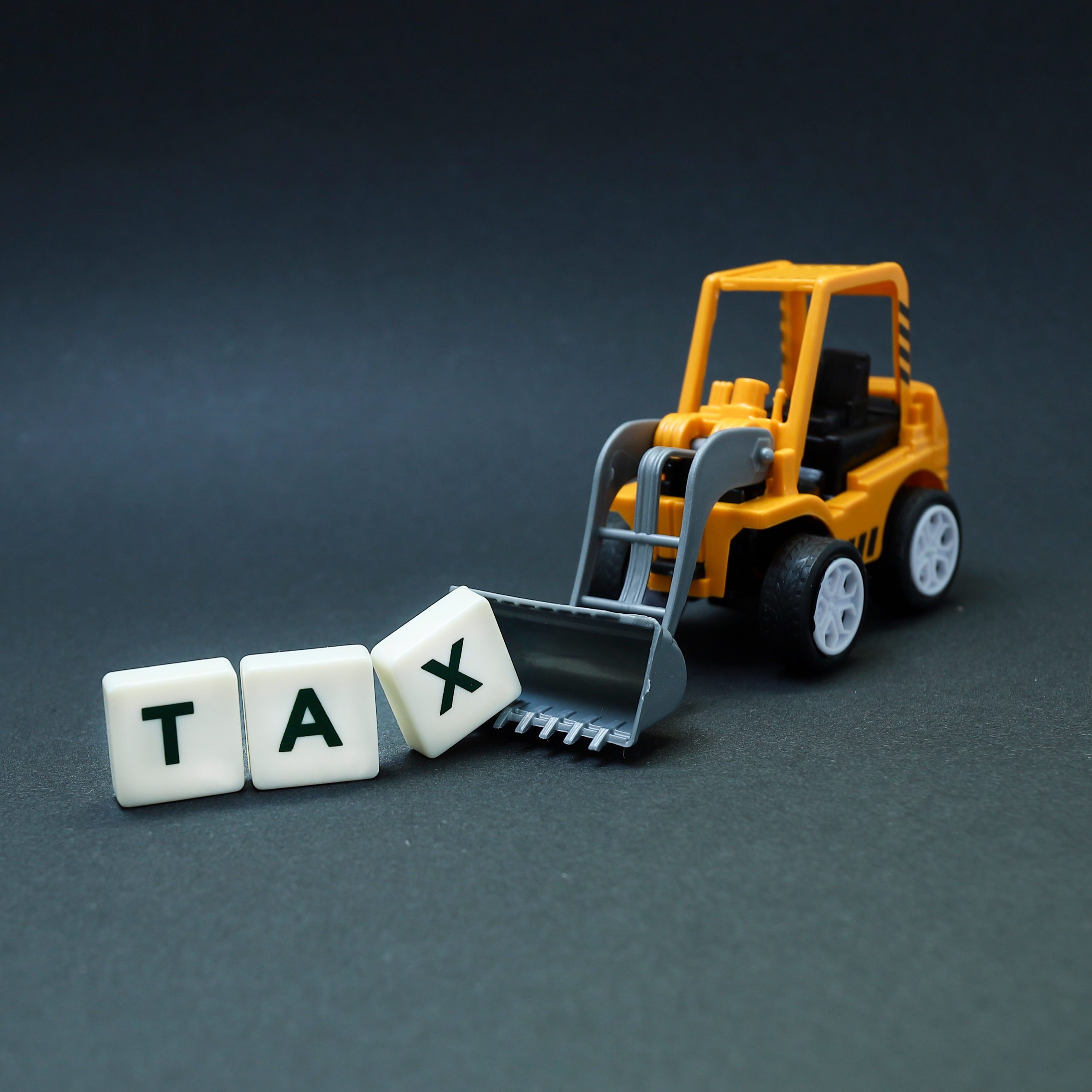 Energy firms call for windfall tax to be scrapped by 2025