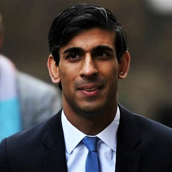 New PM must restore confidence, say business groups