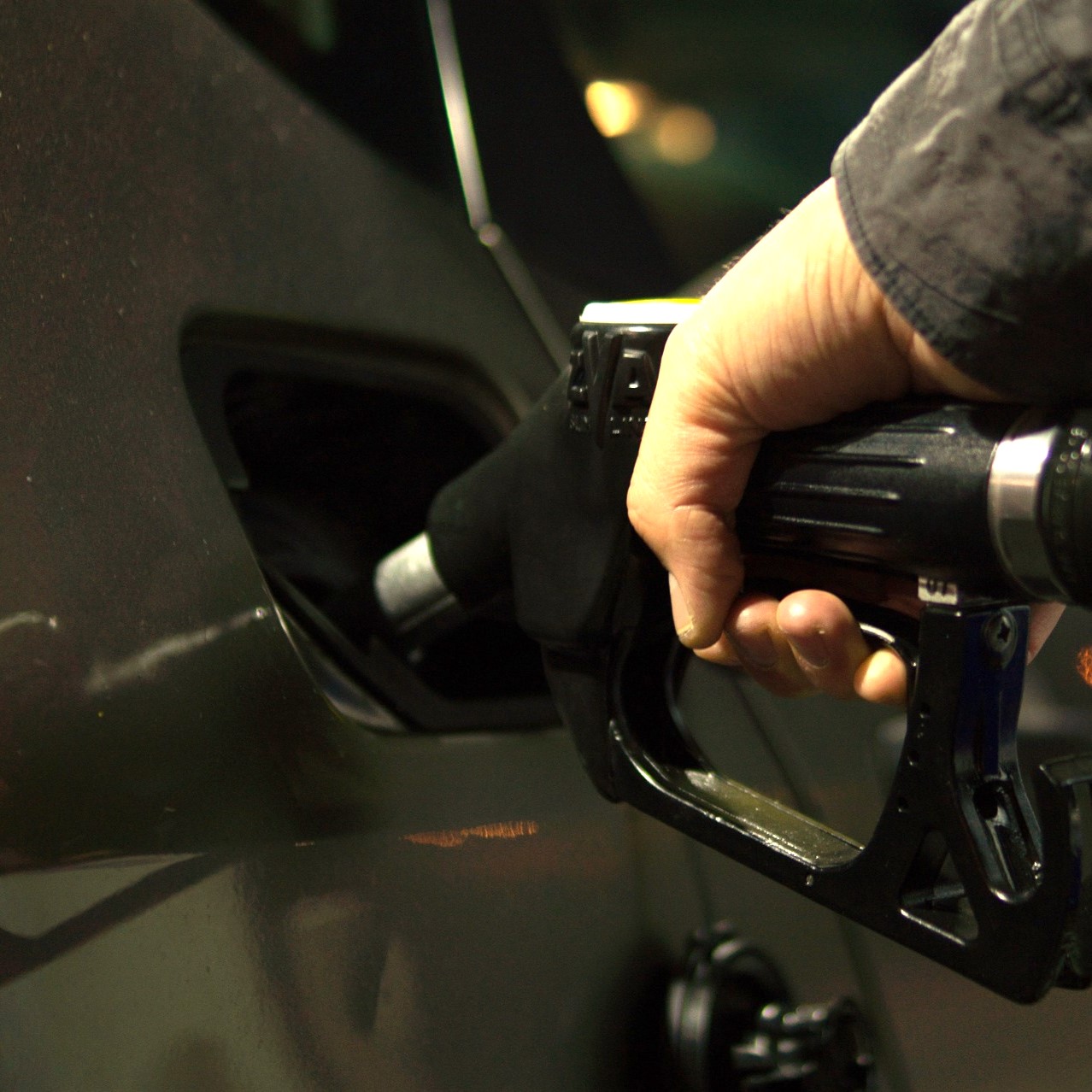 Scrap fuel duty cut, says RAC